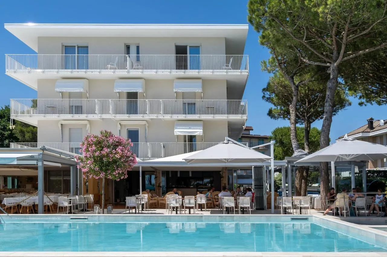 Hotel Bauer & Sporting Τζεσόλο Λίντο